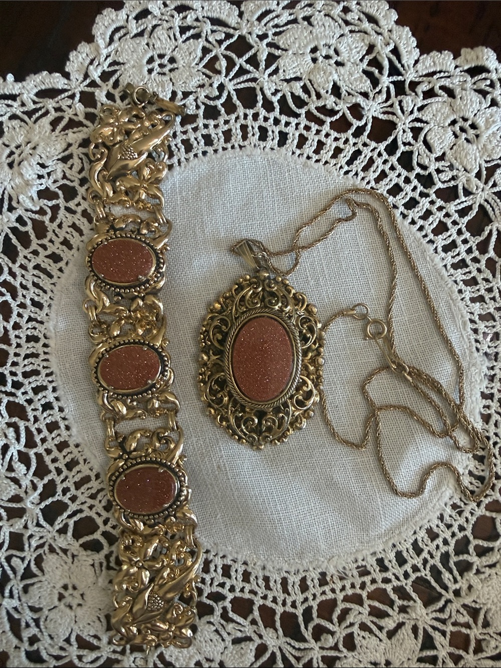 Vintage Gold Tone Pendant Necklace and bracelet Art Nouveau Textured Oval Chain